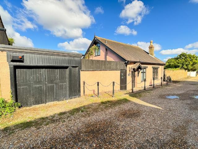 House for sale in Royal Borough of Greenwich, Greater London