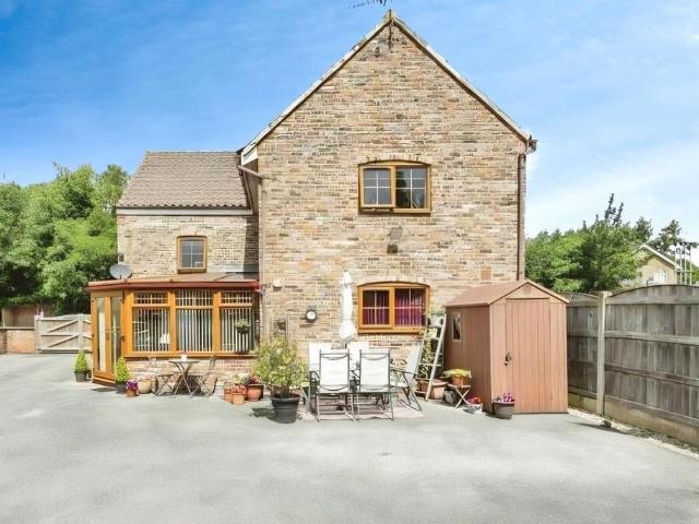 House for sale in Hatfield Woodhouse, South Yorkshire