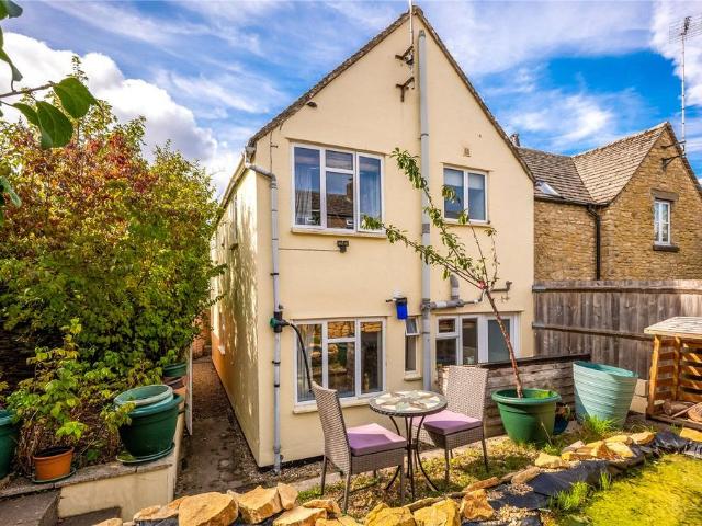 House for sale in Charlbury, West Oxfordshire