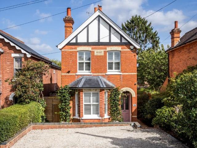 House for sale in Ottershaw, Runnymede