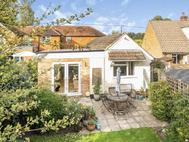 House for sale in Fole, Surrey