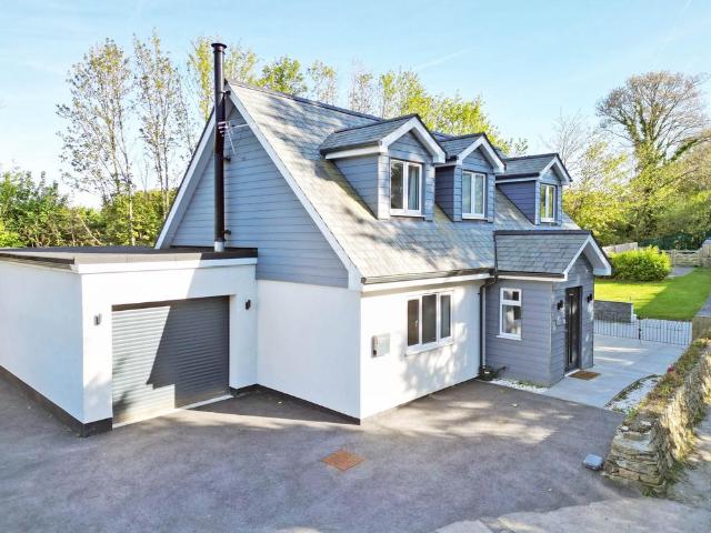 House for sale in Perranarworthal, Bissoe