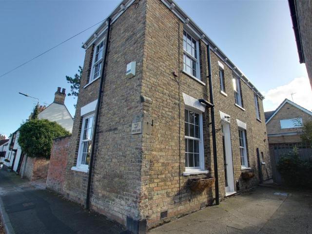 House for sale in Swanland, Hull and East Yorkshire