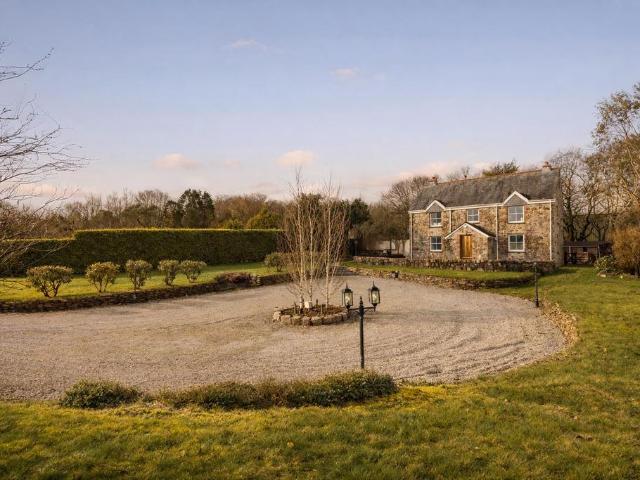 House for sale in Lostwithiel, Cornwall