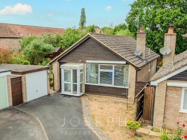 House for sale in Chelmondiston, Suffolk