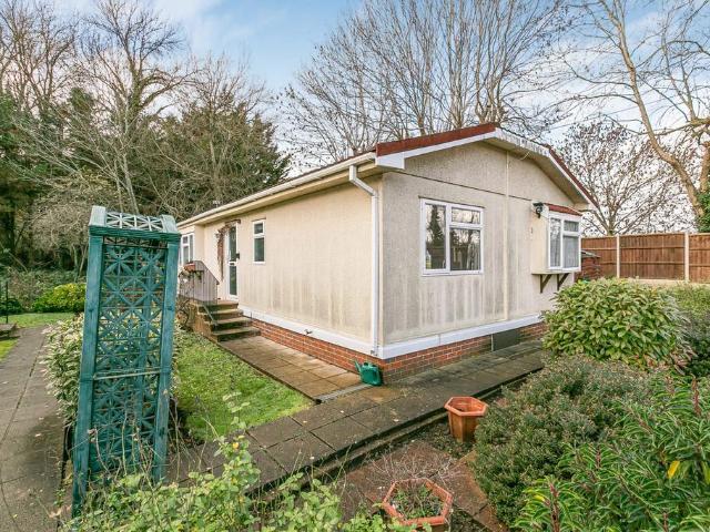 House for sale in Lower Halliford, Surrey