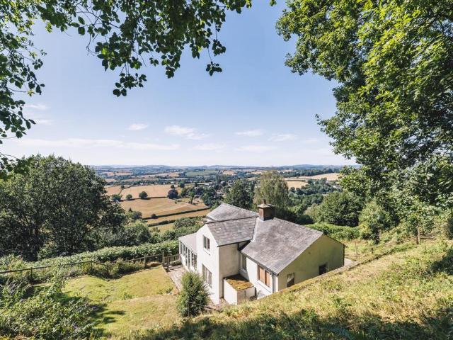 House for sale in Goodrich