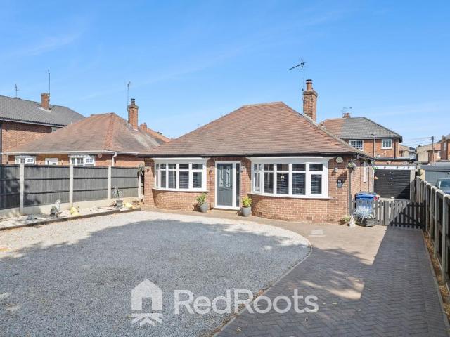House for sale in Scawsby, South Yorkshire