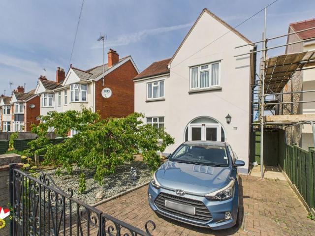 House for sale in Saintbridge, Gloucester