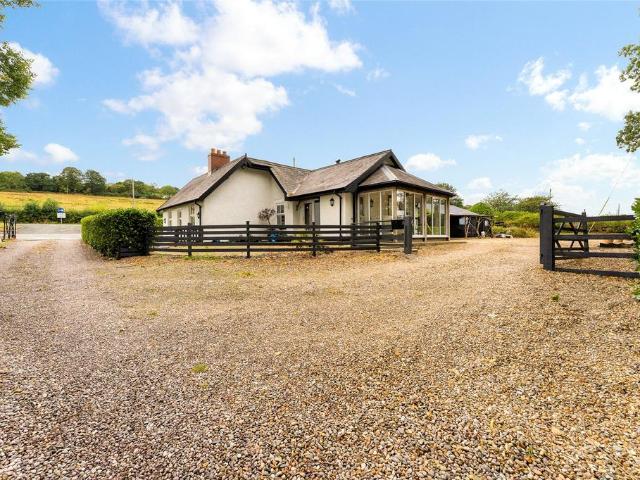 House for sale in Hope, Caergwrle