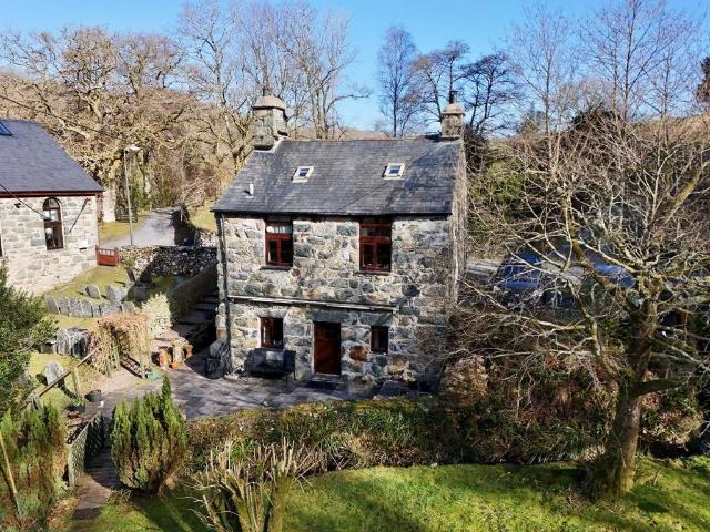 House for sale in Brithdir and Llanfachreth, Wales