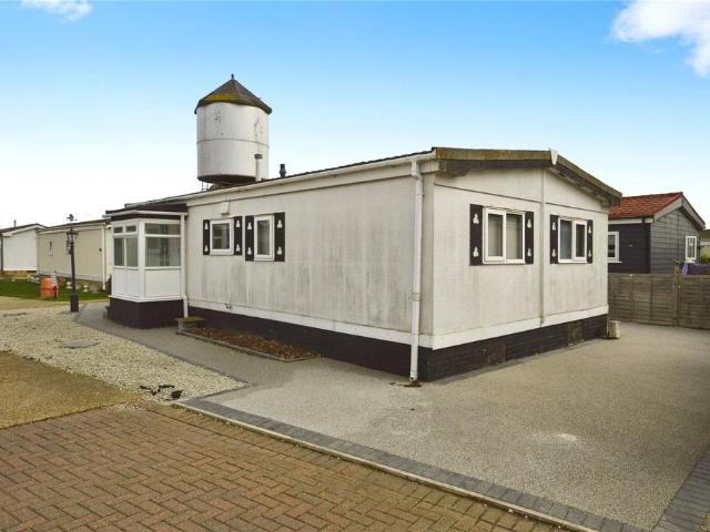 House for sale in Allhallows