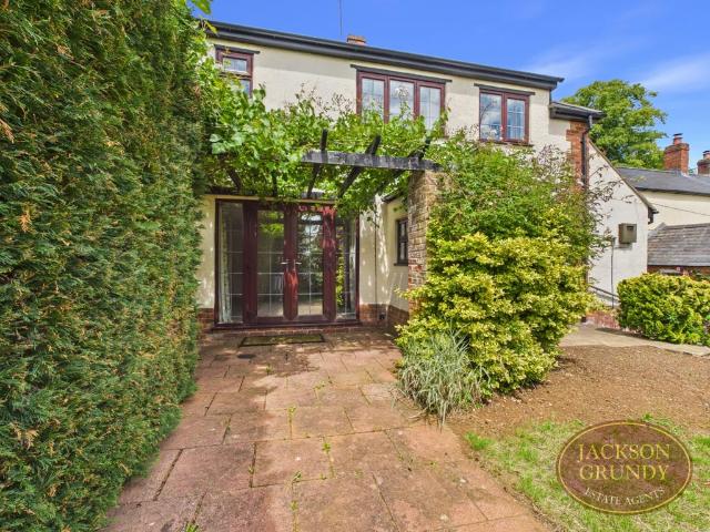 House for sale in Ravensthorpe, Northamptonshire