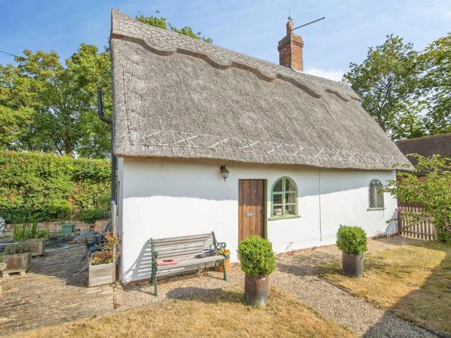 House for sale in Chipping Hill, Essex