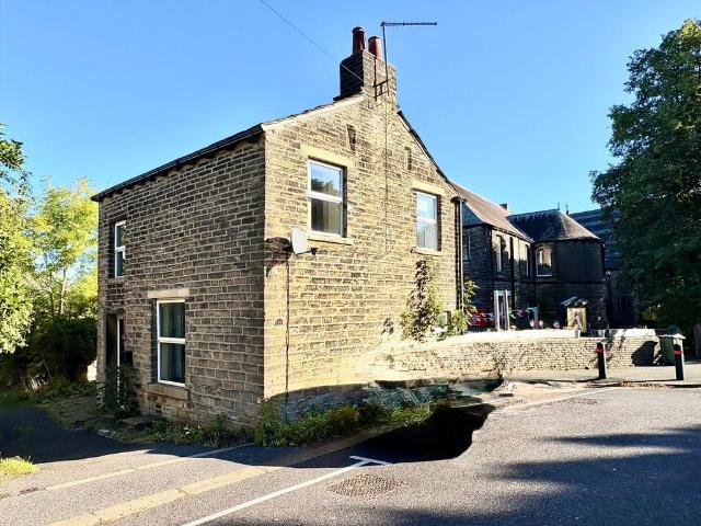 House for sale in Lindley, Kirklees