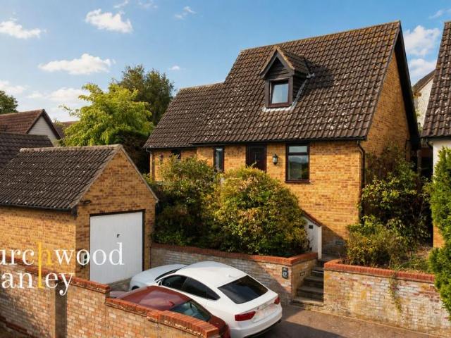 House for sale in Lawford, Tendring