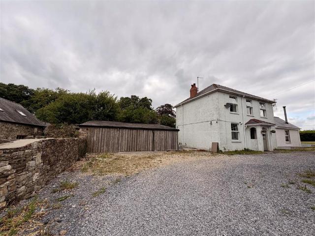 House for sale in Pontyberem, Wales