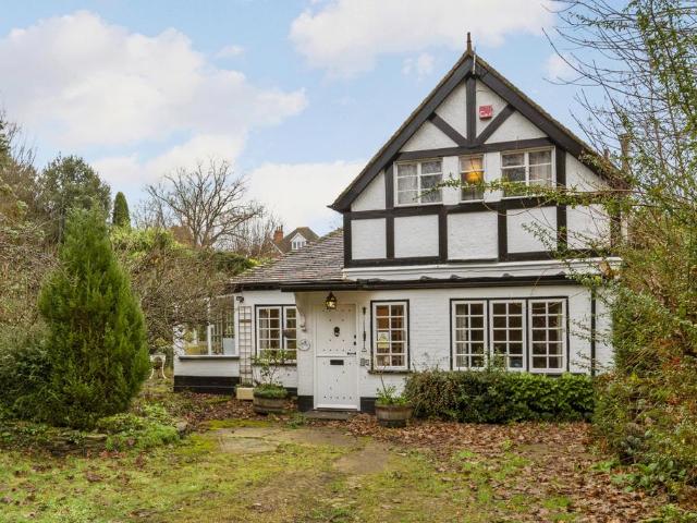 House for sale in Surbiton, Greater London