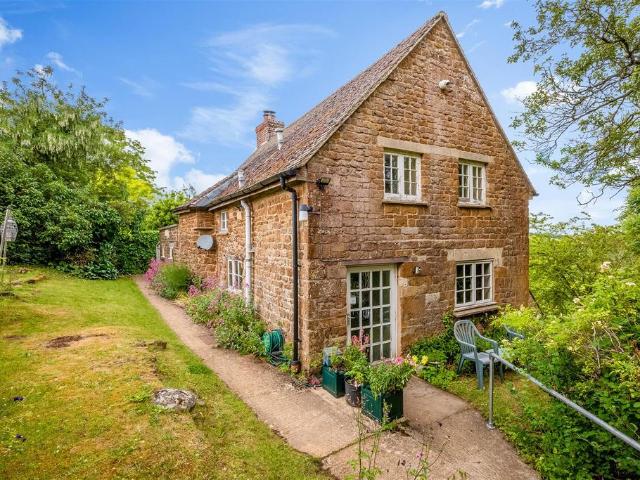 House for sale in Black Bourton, Oxfordshire