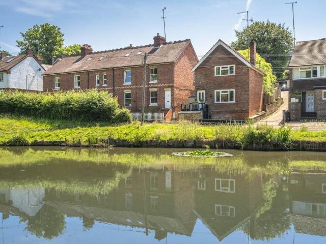 House for sale in Southborough, Sandown Park