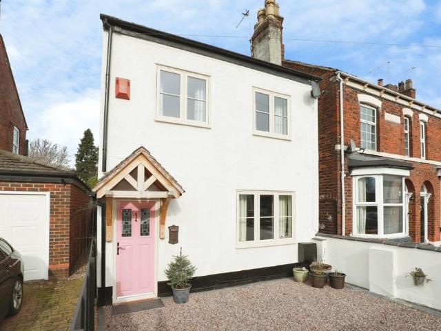 House for sale in Hall Drive Park, Alsager
