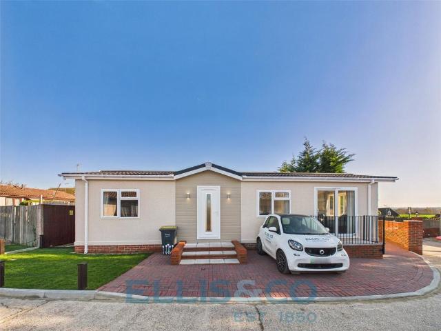 House for sale in Golden Green, Bourne Vale