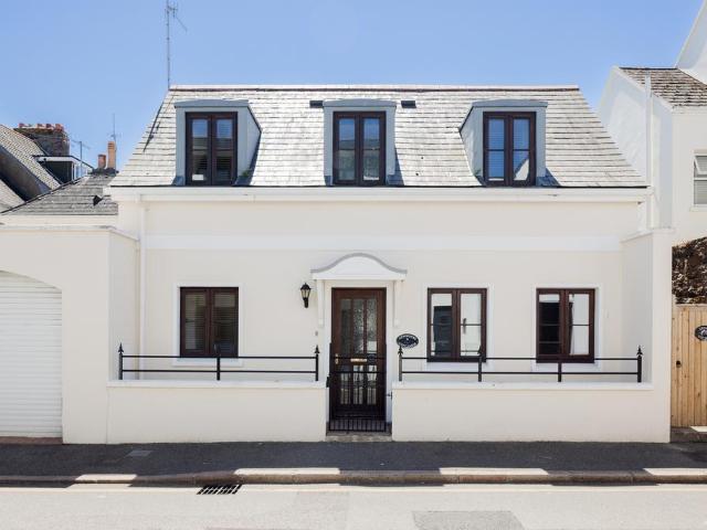 House for sale in St Helier, Greater London