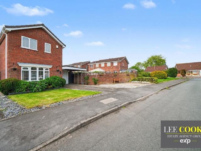 House for sale in New Invention, West Midlands