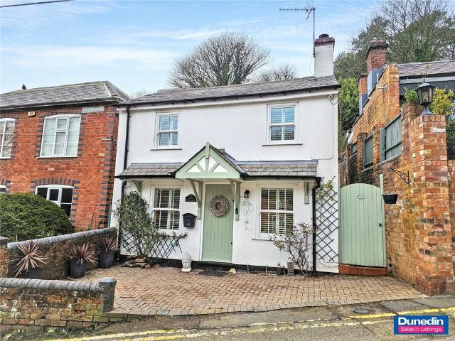 House for sale in Bromsgrove, Worcestershire
