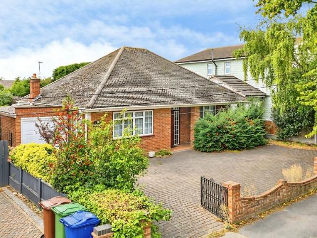 House for sale in Stanford-le-Hope, Essex