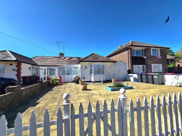 House for sale in Alton Barnes, Essex