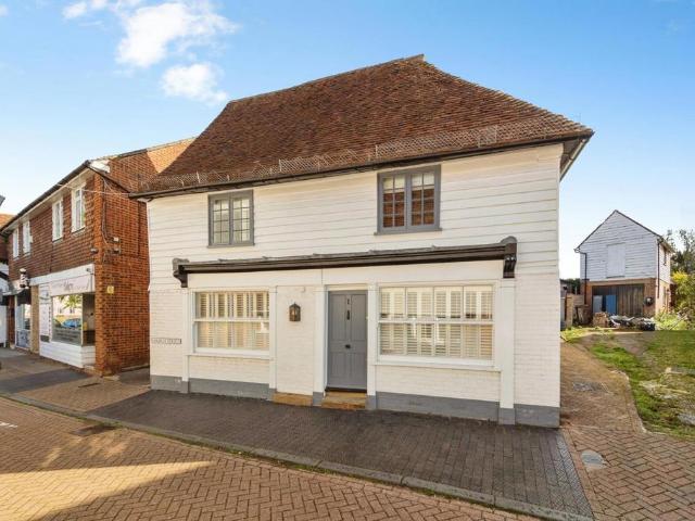 House for sale in Hadlow, Tonbridge and Malling