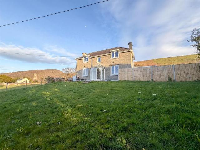 House for sale in Henfaes, Abergwyngregyn