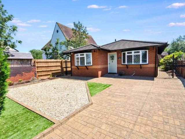 House for sale in Crookhill, Worcestershire