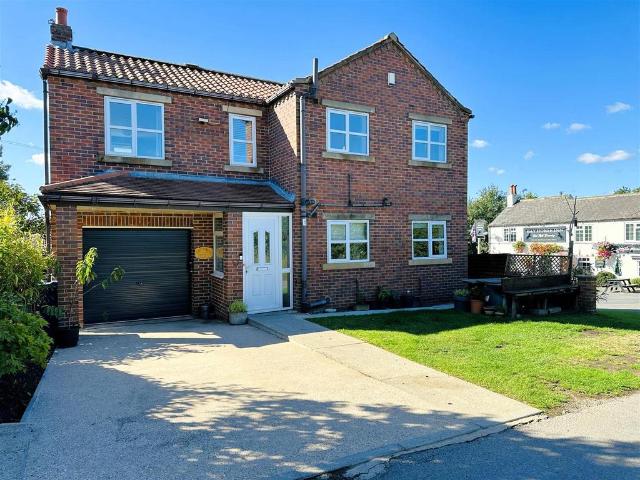 House for sale in Great Heck, North Yorkshire