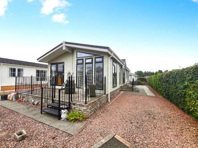 Bungalow for sale in Crookhill, Worcestershire