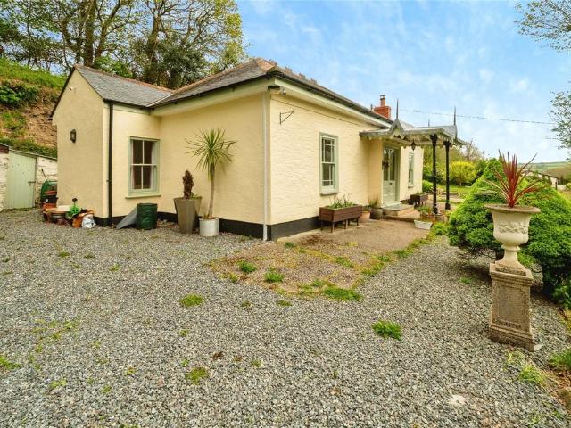 House for sale in Busveal, Cornwall