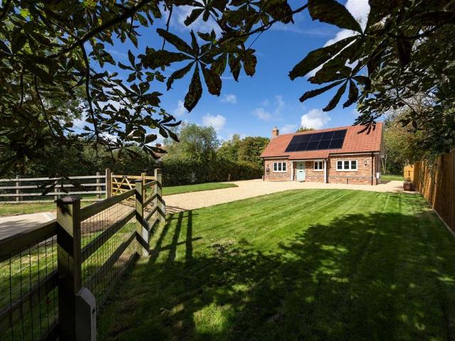 House for sale in Shalfleet, Isle Of Wight