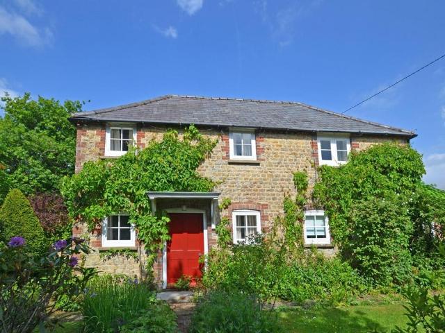 House for sale in Horsham, West Sussex