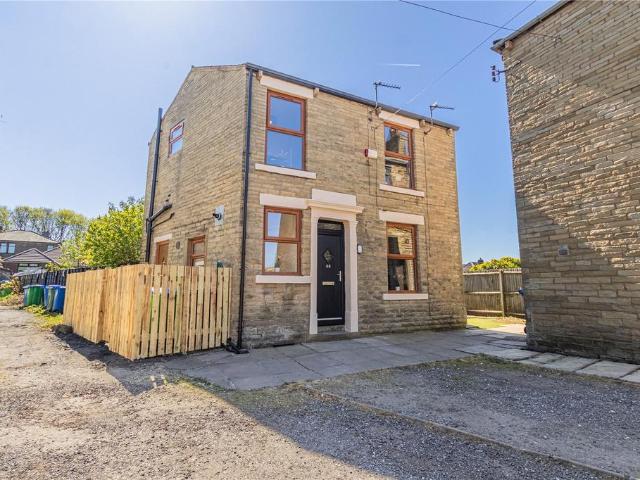 House for sale in Lady House, Burnedge