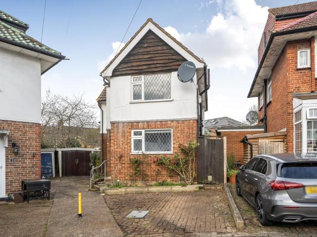 House for sale in West Finchley, Greater London
