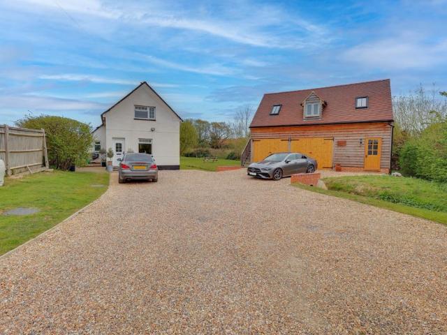 House for sale in Littlecote, West Sussex