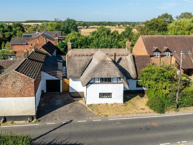 House for sale in Stone with Bishopstone and Hartwell, Bishopstone