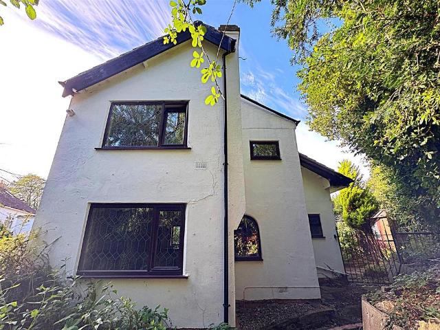 House for sale in Holton le Clay, East Lindsey
