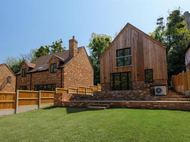 House for sale in Old Wives Lees, Bridgefield