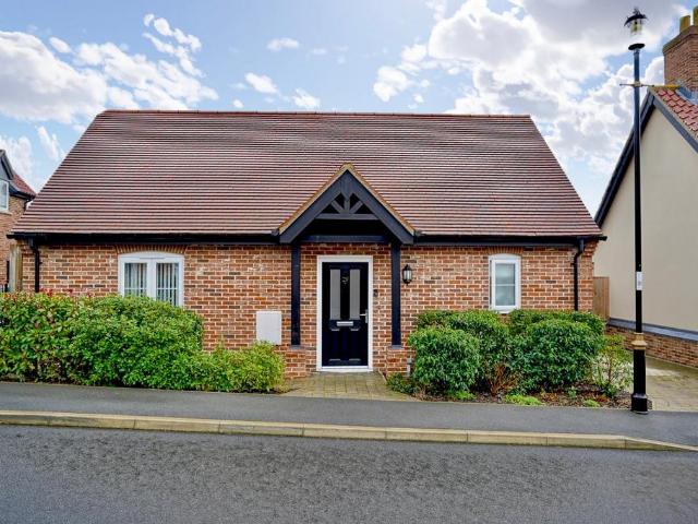 Bungalow for sale in Huntingdon, Cambridgeshire