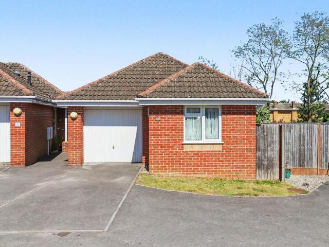 Bungalow for sale in Fair Oak and Horton Heath, Helford