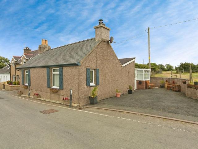 House for sale in Wales