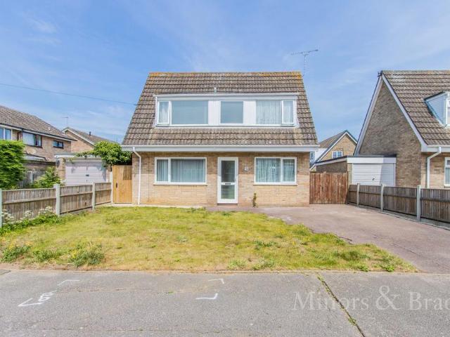 House for sale in Oulton Broad, East Suffolk