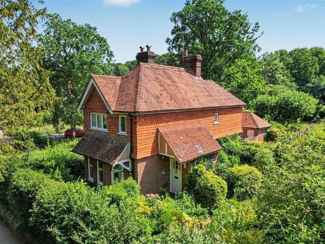 House for sale in Grayswood, Fole